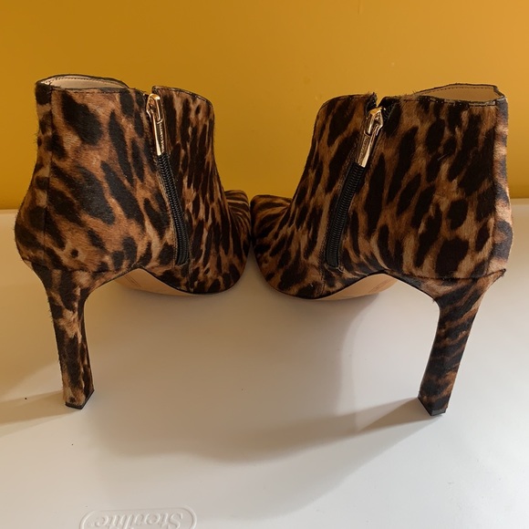 🌺VINCE CAMUTO🌺 Chic ankle heel boot🔥NWOT - Picture 5 of 6